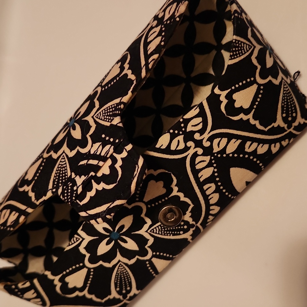 Vera Bradley Floral Print Pouch and Eye Glasses Case - Picture 8 of 8